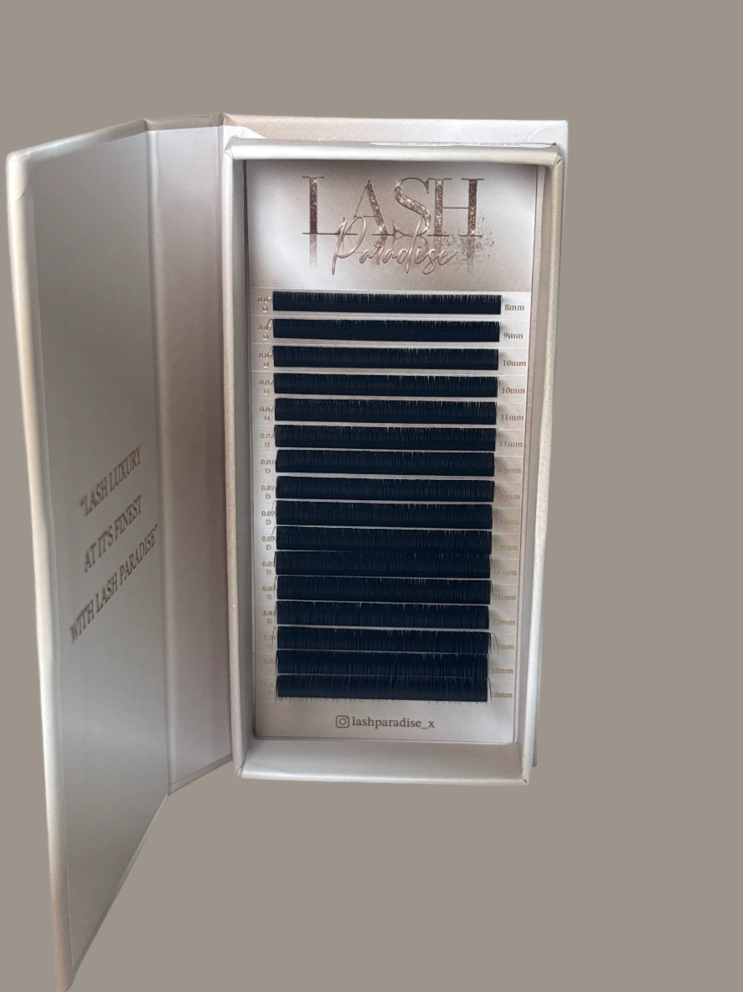 0.7 LUXURY LASH TRAYS